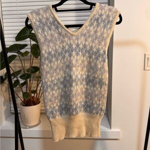 Source Unknown V-Neck Argyle Sweater Vest - Blue and Cream